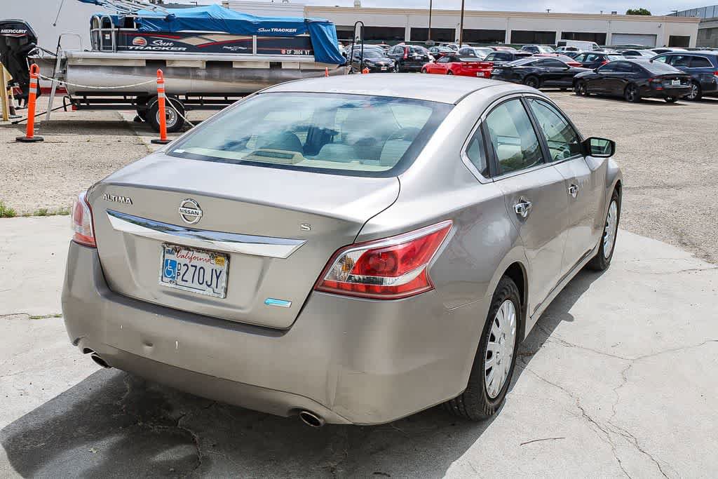 Used 2013 Nissan Altima 2.5 S image 9