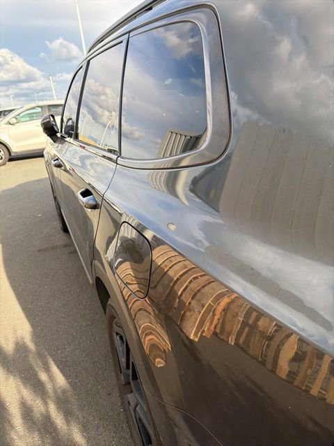 Used 2023 Kia Telluride EX X-Line image 9