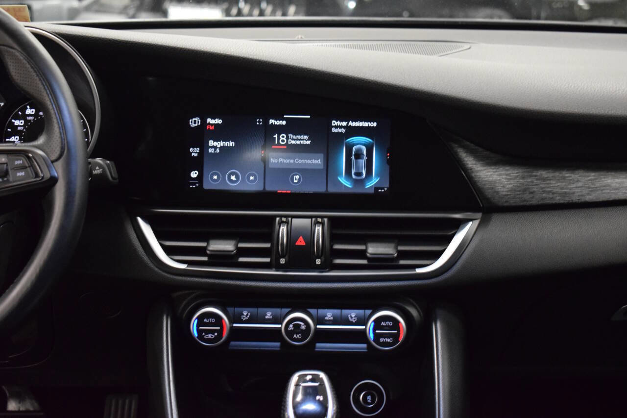 Used 2021 Alfa Romeo Giulia Sprint w/ Nero Edizione image 36