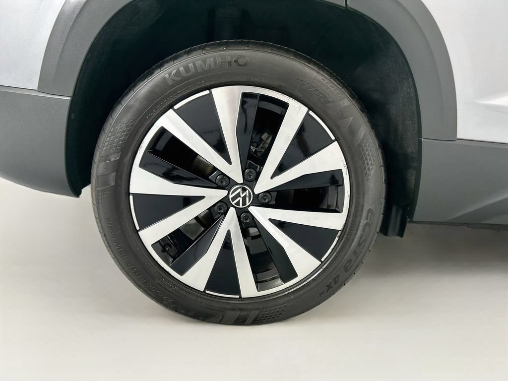 Used 2022 Volkswagen Taos SE FWD image 31