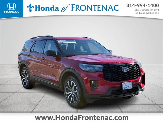 Used 2025 Ford Explorer ST-Line image 1