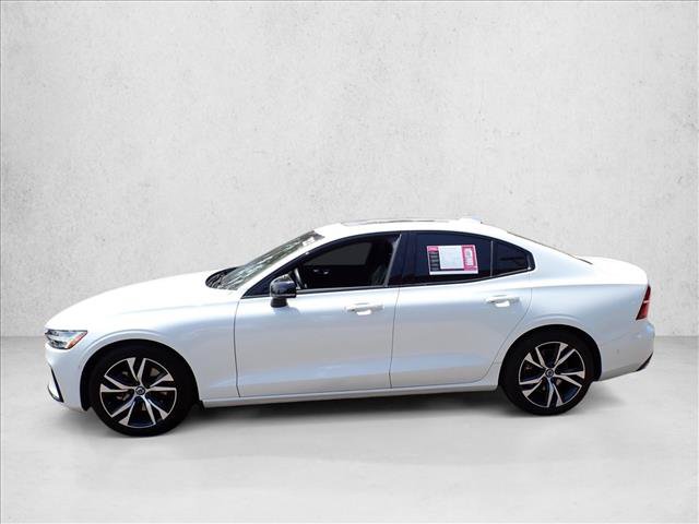Used 2022 Volvo S60 B5 R-Design w/ Advanced Package FWD image 2