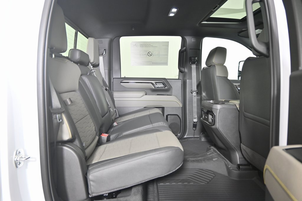 New 2026 Chevrolet Silverado 2500 ZR2 image 16