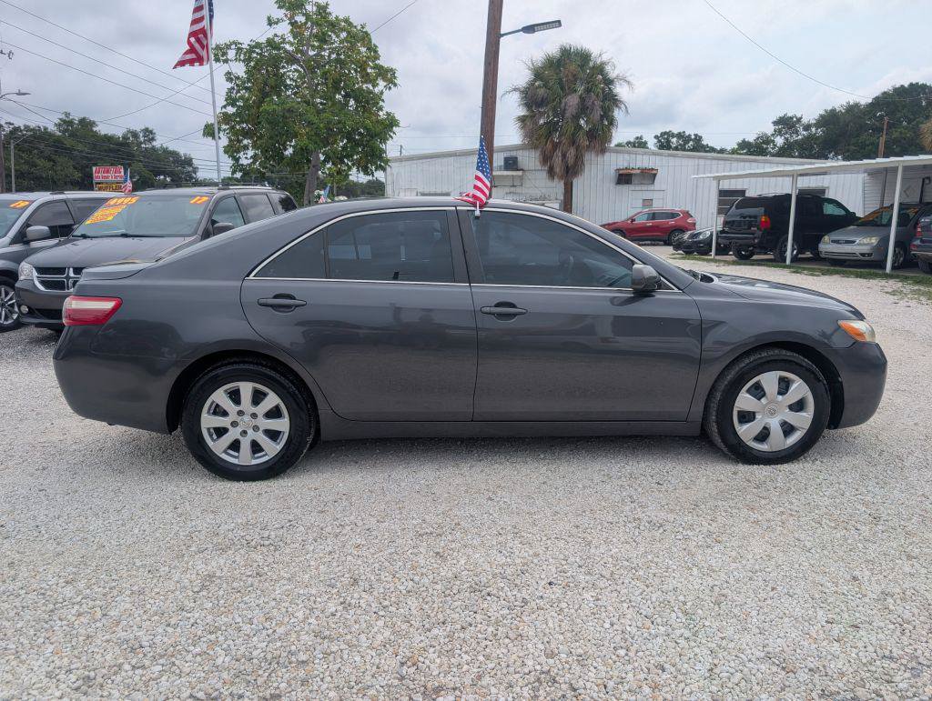 Used 2009 Toyota Camry SE FWD image 8