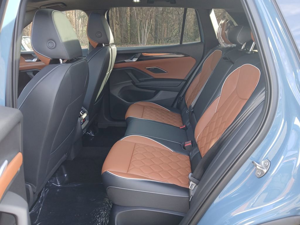 New 2026 Volkswagen Tiguan SEL R-Line image 25