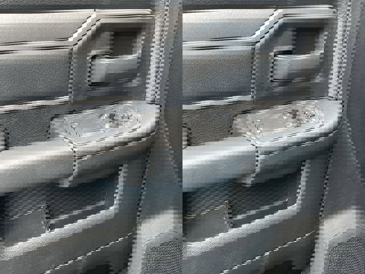 New 2025 RAM 3500 Tradesman image 29