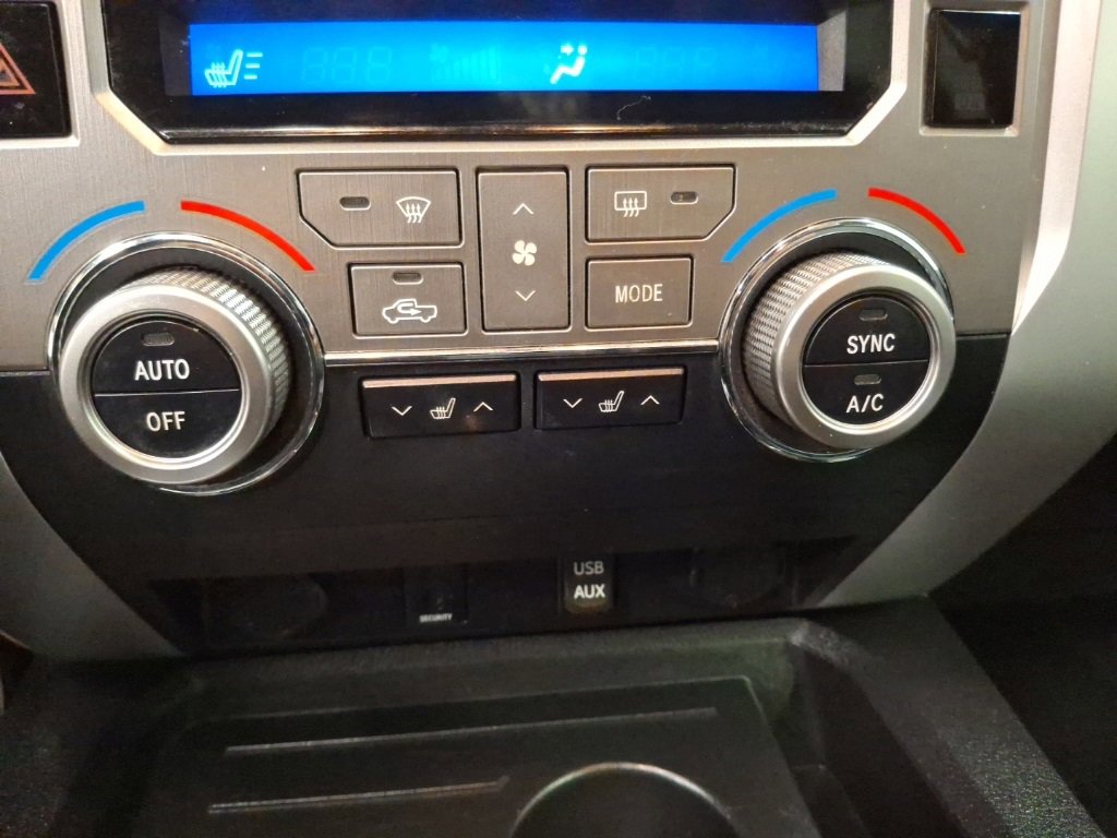 Used 2016 Toyota Tundra Limited image 25