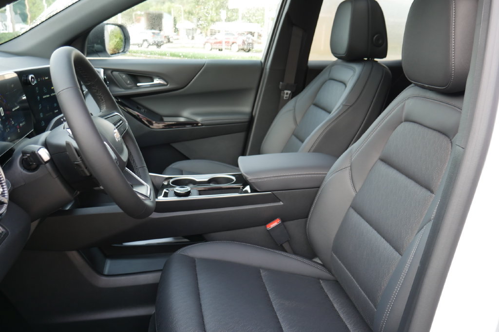 New 2027 Chevrolet Equinox LT w/ Convenience Package II AWD/4WD image 24