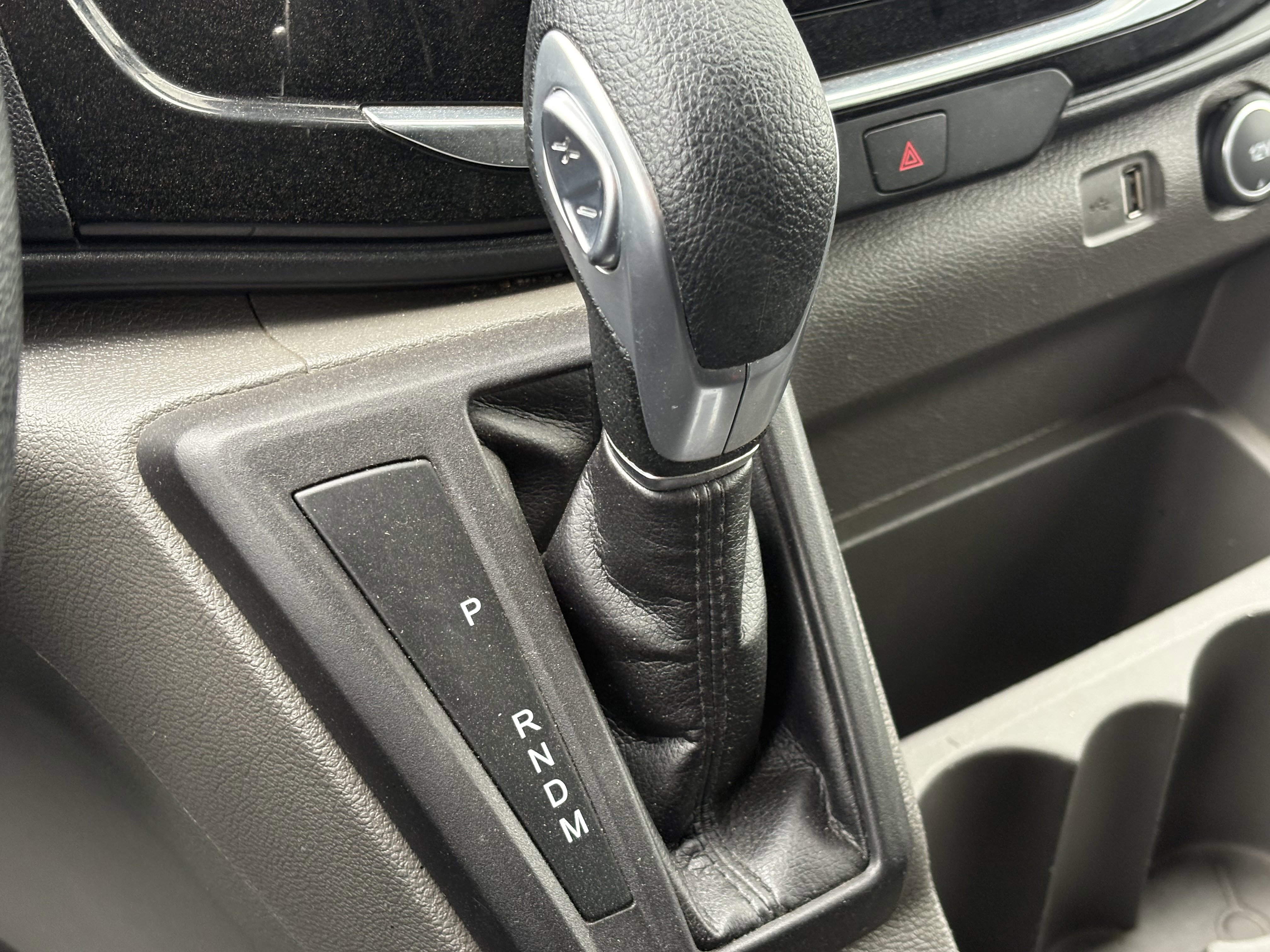 Used 2023 Ford Transit 350 XLT image 18