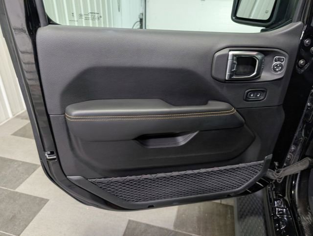 Used 2025 Jeep Wrangler Unlimited Sahara AWD/4WD image 12