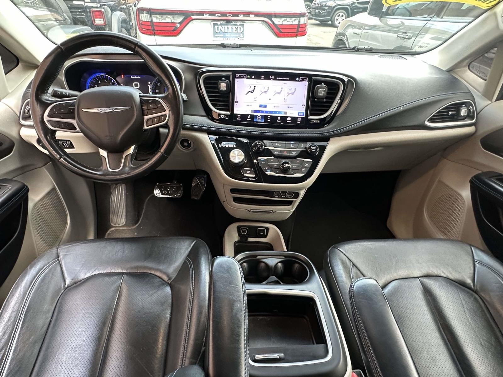Certified 2021 Chrysler Pacifica Touring-L FWD image 15