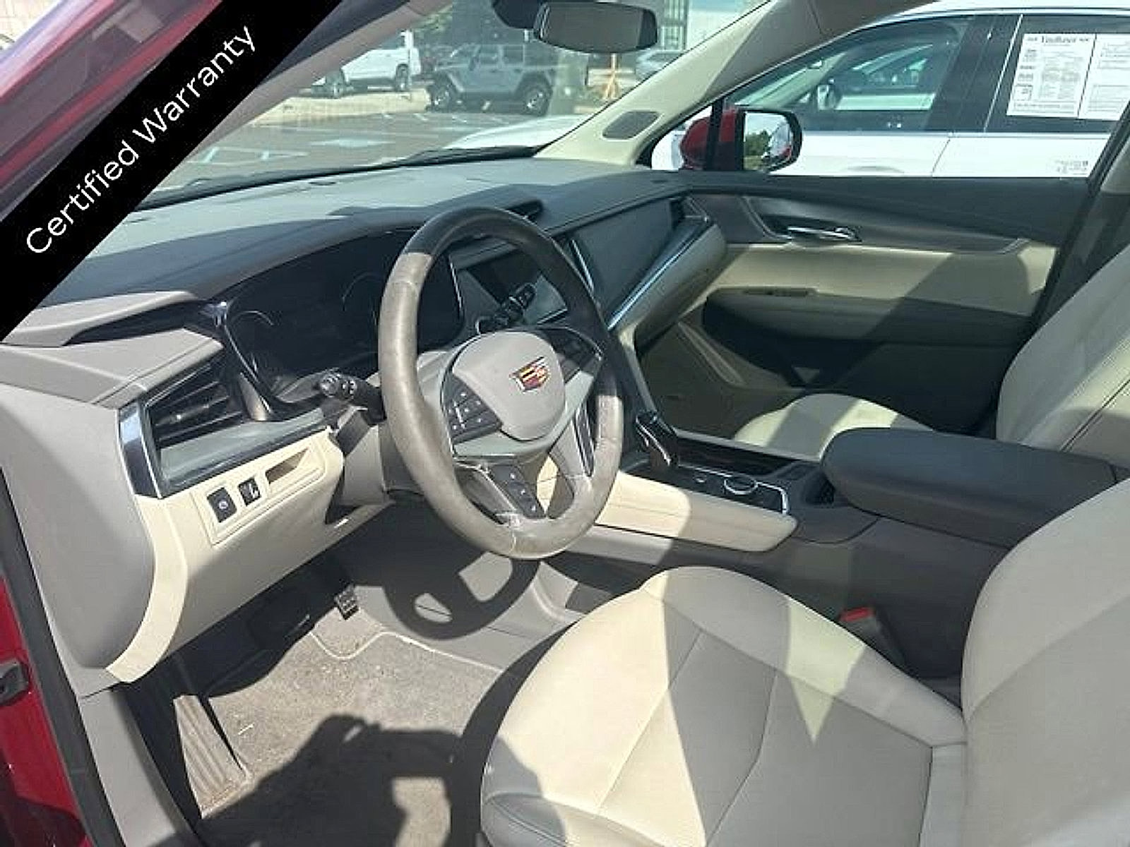 Certified 2022 Cadillac XT5 Premium Luxury AWD/4WD image 8
