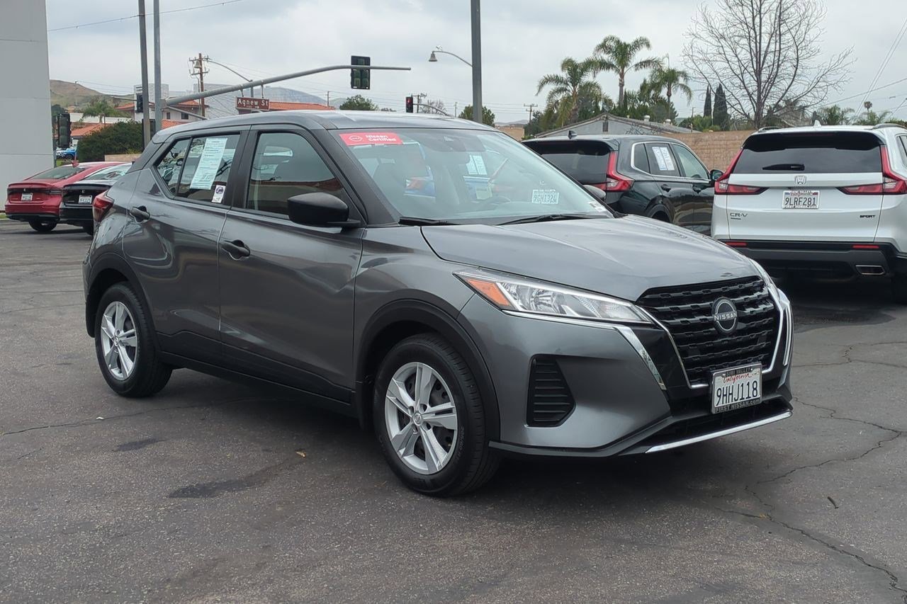 Certified 2023 Nissan Kicks S FWD image 3