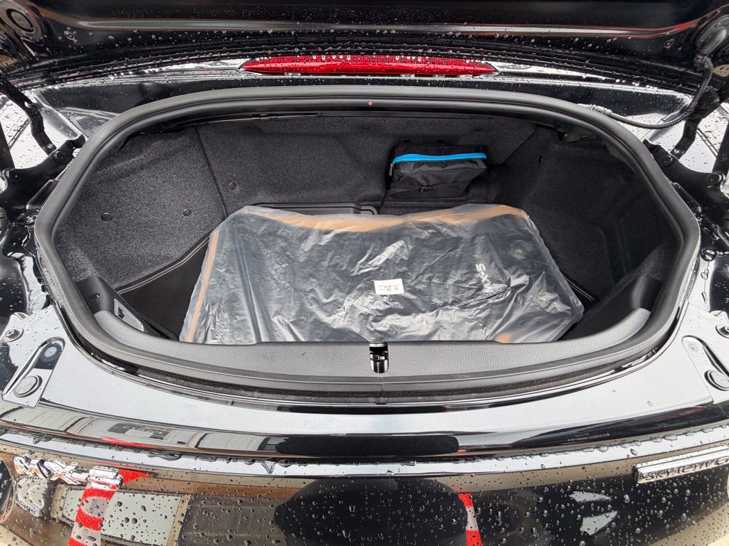New 2026 MAZDA MX-5 Miata Club w/ Interior Package RWD image 8