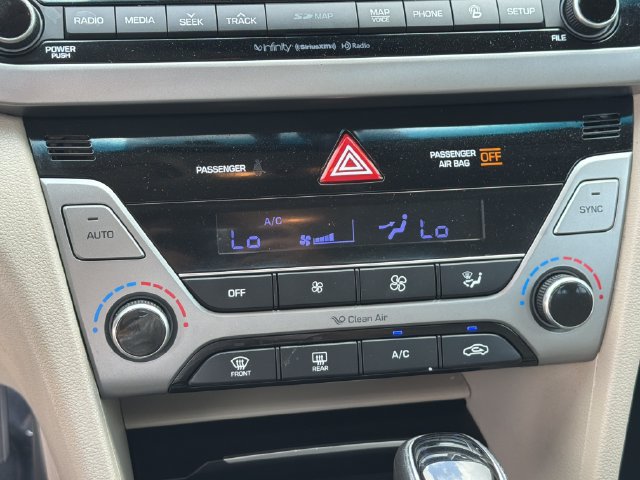Used 2018 Hyundai Elantra Limited w/ Limited Ultimate Package 02 FWD image 31