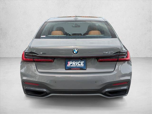 Used 2022 BMW 740i xDrive w/ M Sport Package AWD/4WD image 6