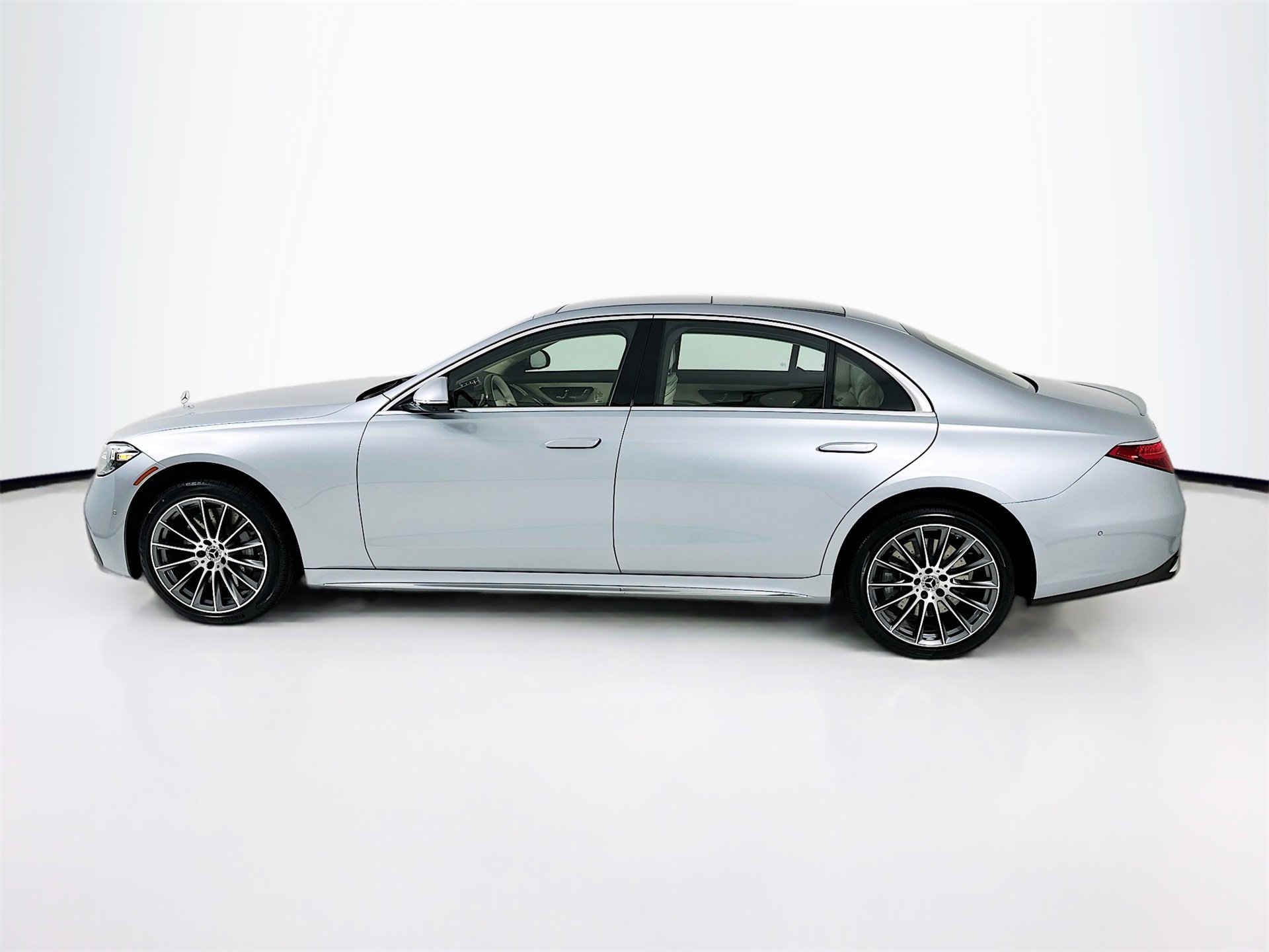 New 2026 Mercedes-Benz S 580 4MATIC Sedan image 5