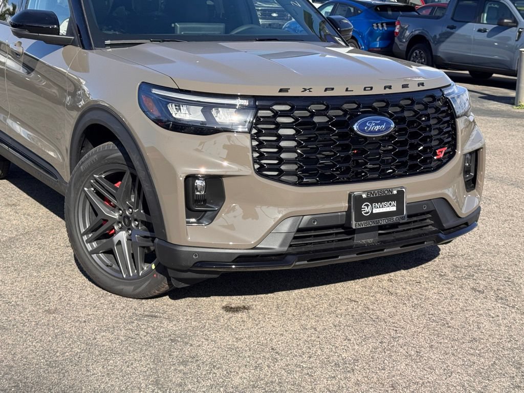 New 2026 Ford Explorer ST w/ Sun And Sound Package AWD/4WD image 3