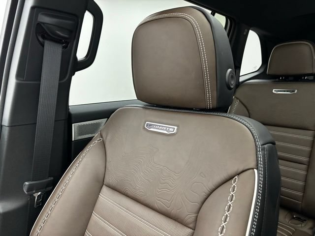 New 2026 GMC Acadia Denali Ultimate w/ LPO, Floor Liner Package AWD/4WD image 48