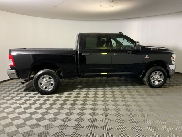 Used 2024 RAM 2500 Tradesman w/ Chrome Appearance Group image 10