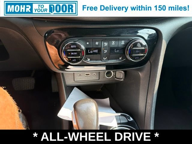 Used 2020 Buick Encore GX Essence w/ Sport Touring Package AWD/4WD image 23