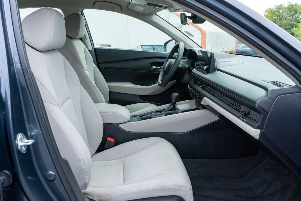 Certified 2023 Honda Accord LX image 17
