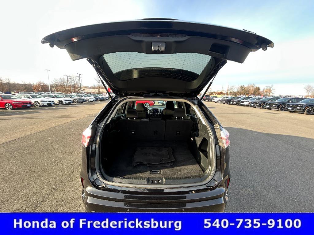 Used 2022 Ford Edge SE w/ Black Appearance Package image 12