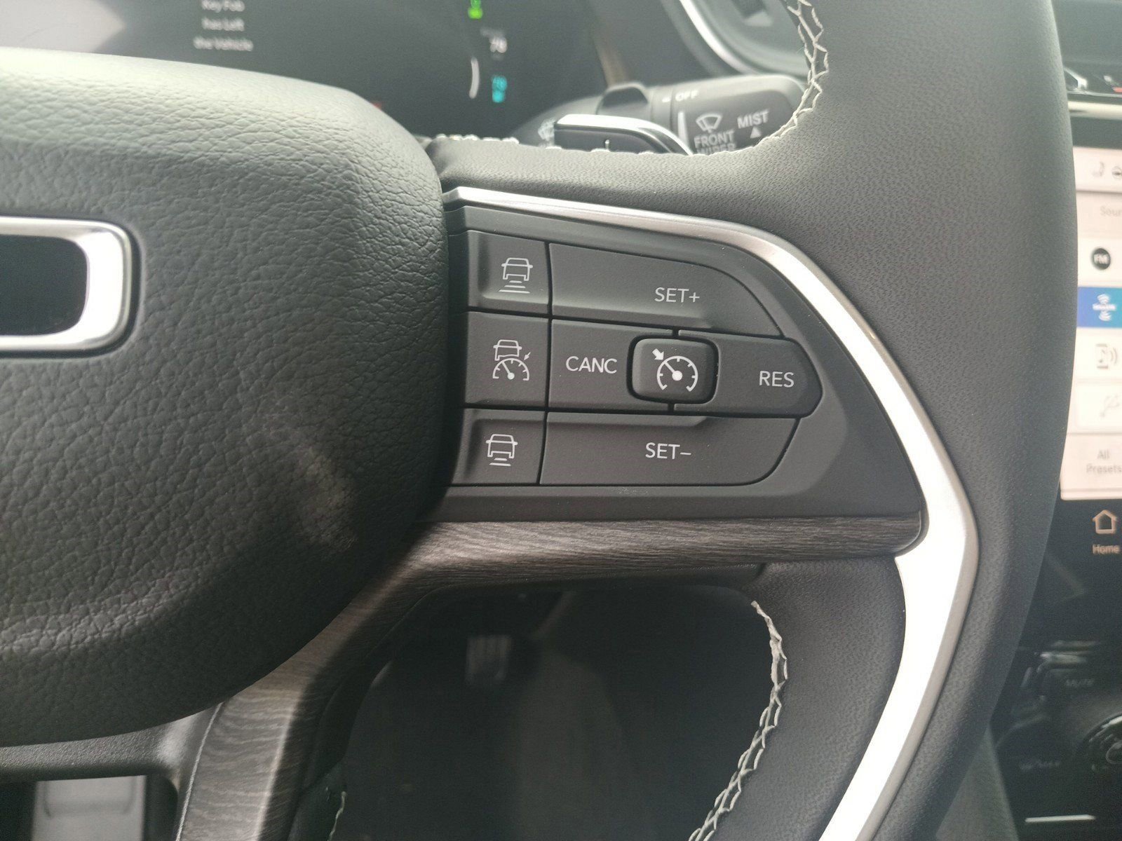 Used 2024 Jeep Grand Cherokee Limited 4xe image 22