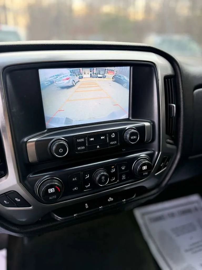 Used 2015 Chevrolet Silverado 1500 LT w/ LT Convenience Package AWD/4WD image 16