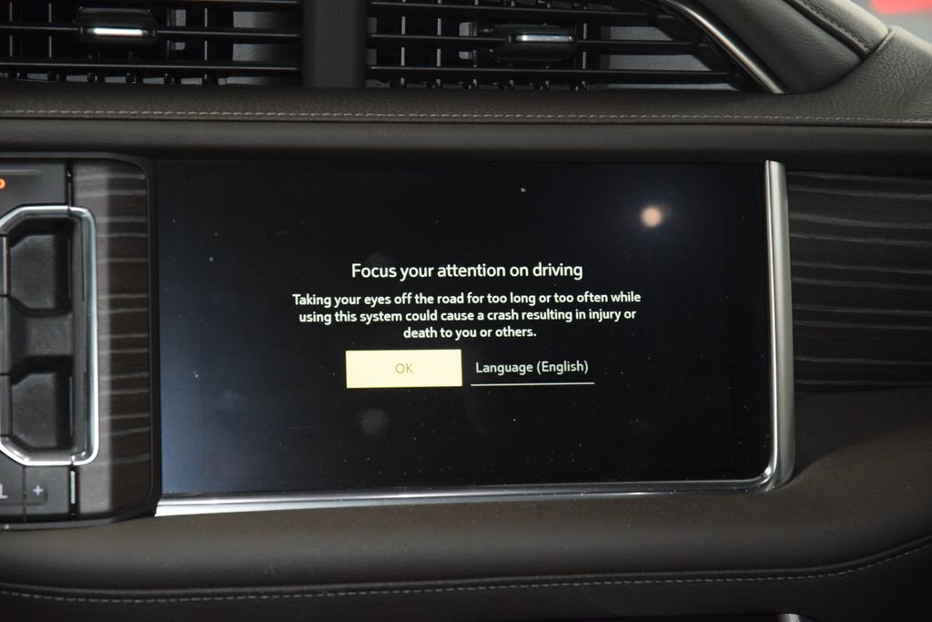 Used 2024 GMC Yukon Denali AWD/4WD image 34