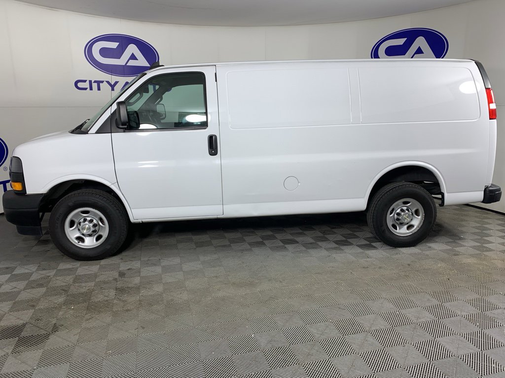 Used 2021 Chevrolet Express 2500 w/ Driver Convenience Package image 6