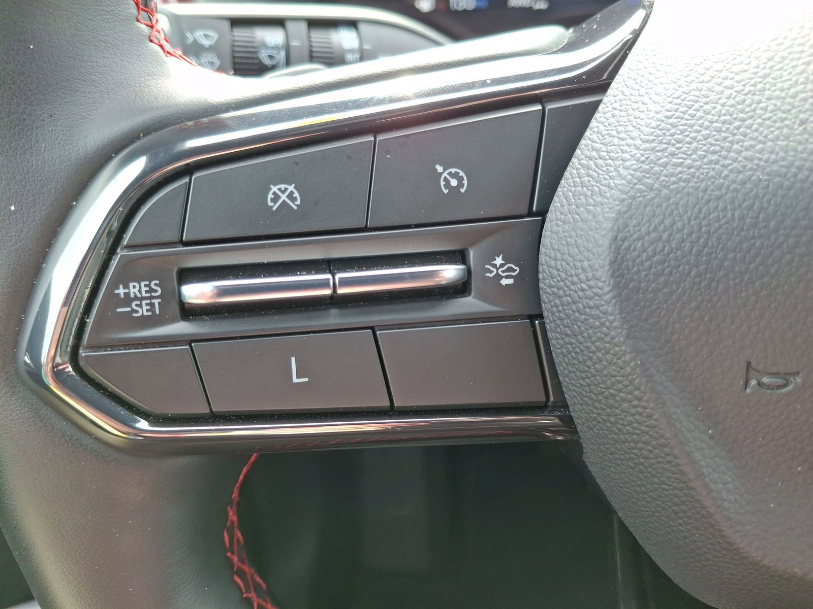 Used 2025 Chevrolet Equinox RS w/ Convenience Package III image 14