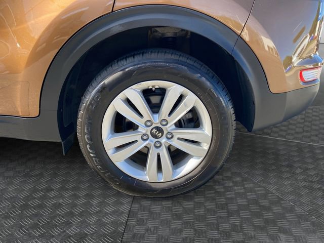 Used 2018 Kia Sportage LX image 32