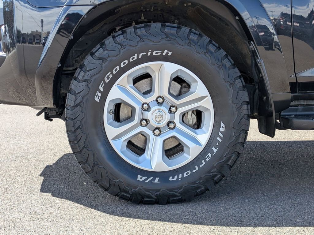 Used 2021 Toyota 4Runner SR5 Premium AWD/4WD image 24