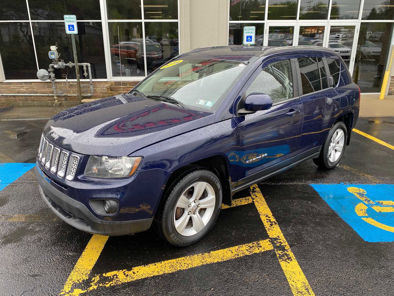 Used 2014 Jeep Compass Latitude AWD/4WD image 2