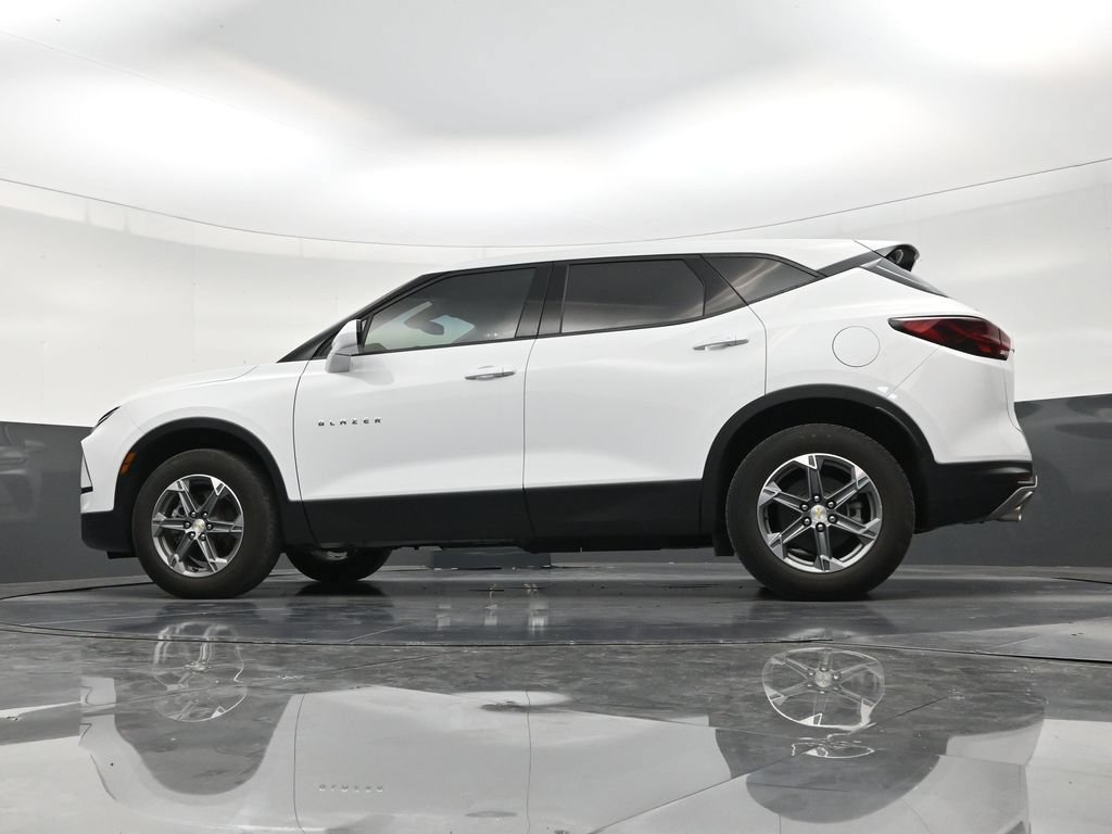 Used 2023 Chevrolet Blazer LT FWD image 21