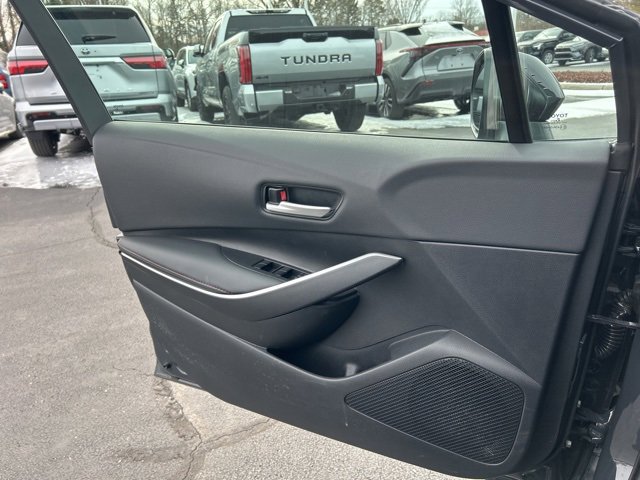 Used 2025 Toyota Corolla SE image 27