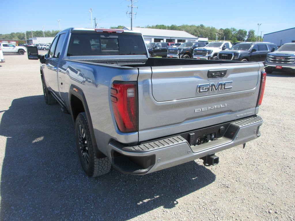 New 2026 GMC Sierra 3500 Denali Ultimate AWD/4WD image 9