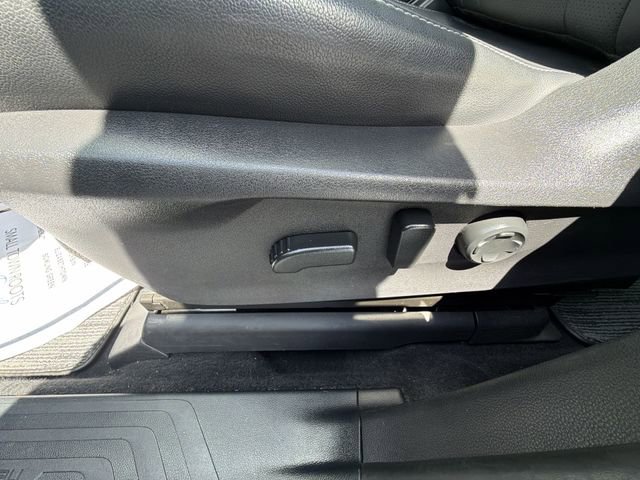 Used 2023 Subaru Ascent Touring AWD/4WD image 18