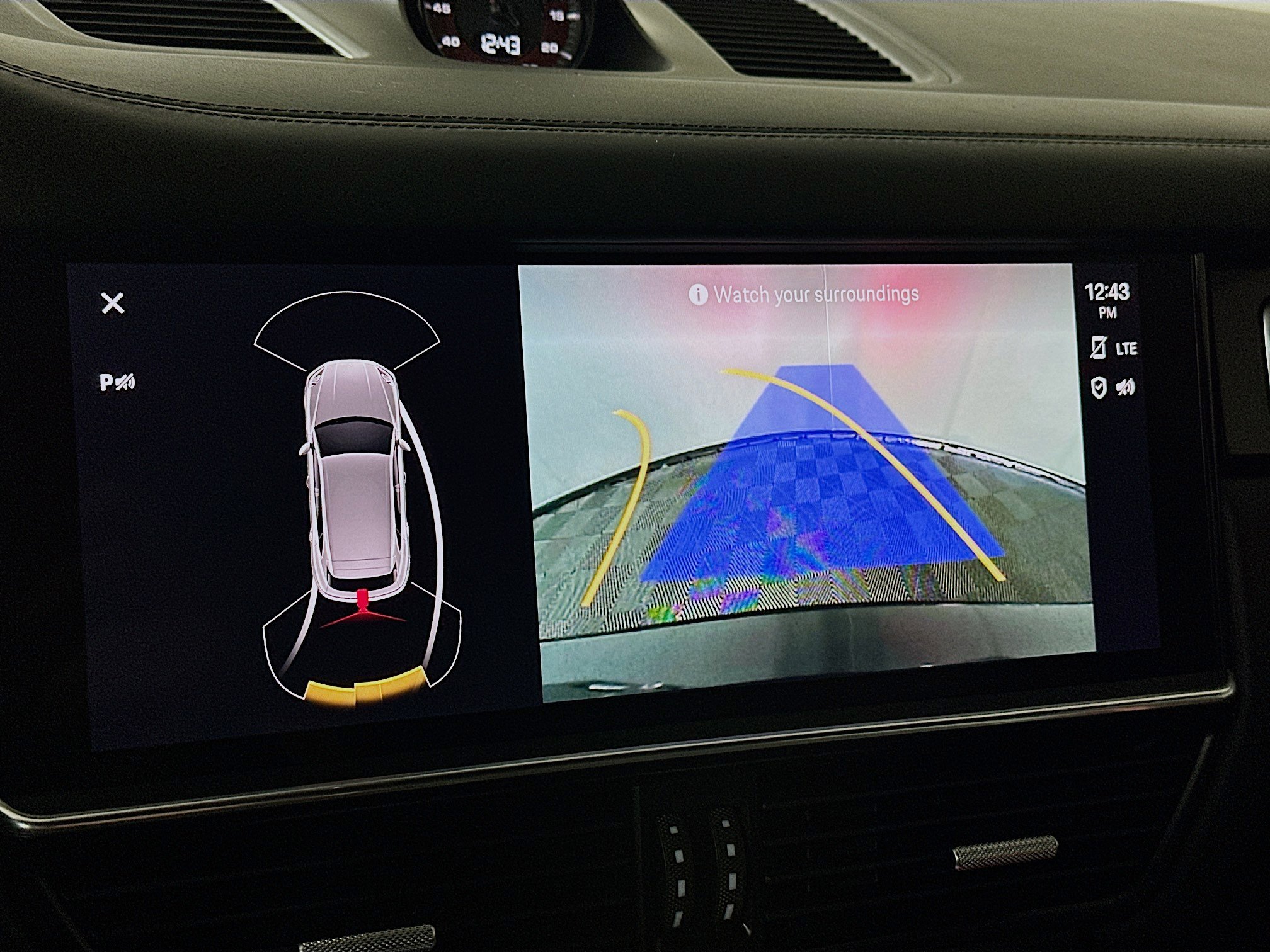 Used 2023 Porsche Cayenne GTS image 14