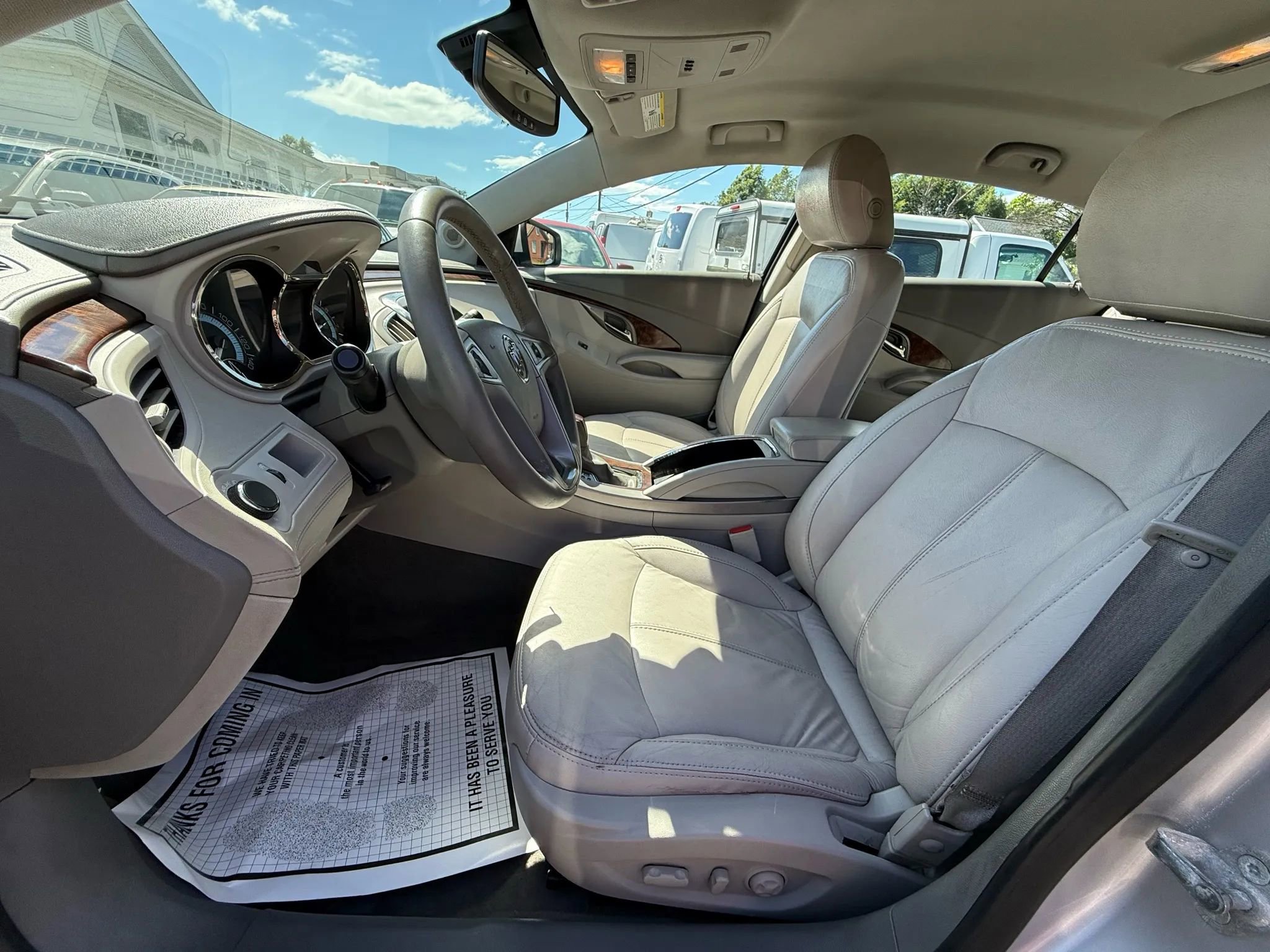 Used 2010 Buick LaCrosse CX image 16