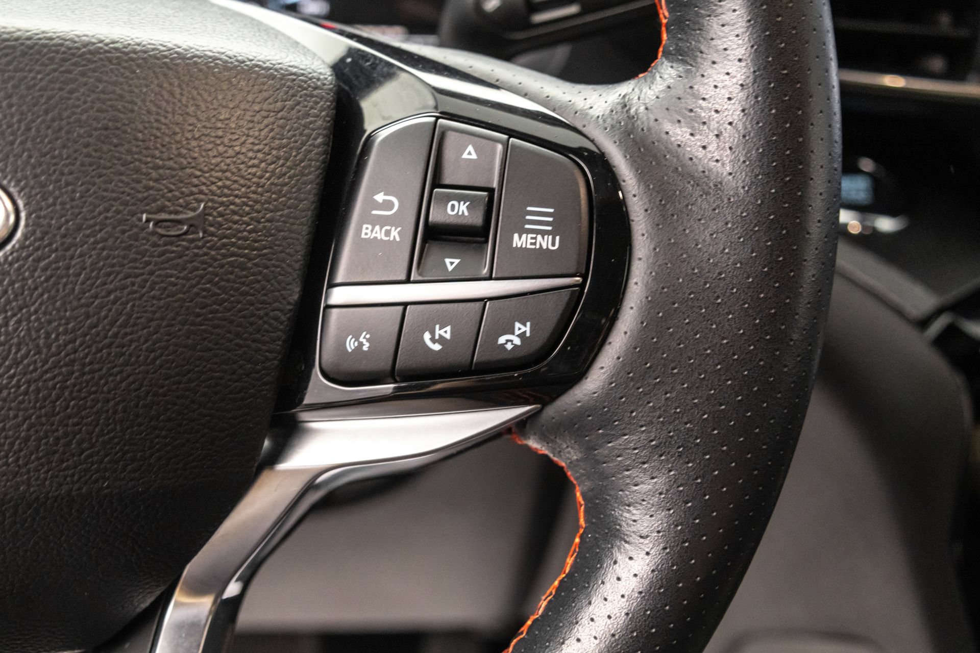 Used 2022 Ford Explorer ST-Line AWD/4WD image 22