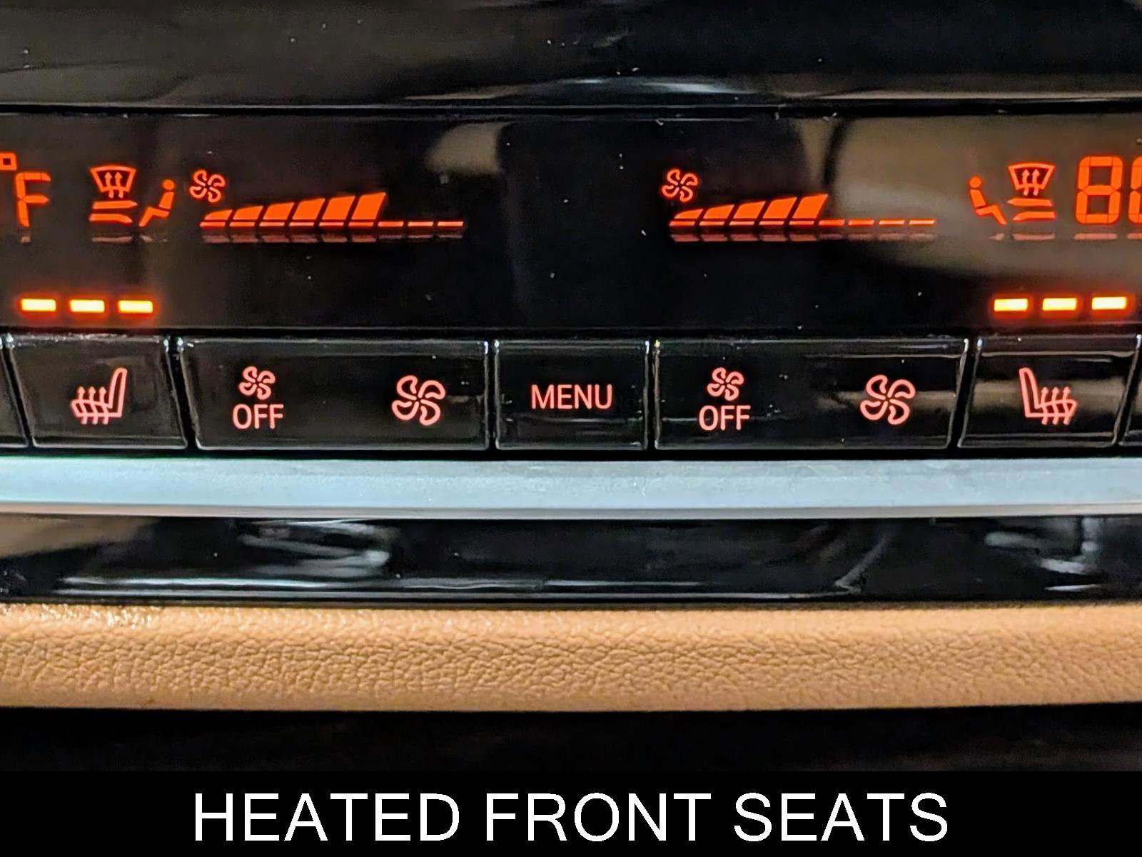 Used 2023 BMW 530e w/ Convenience Package image 29