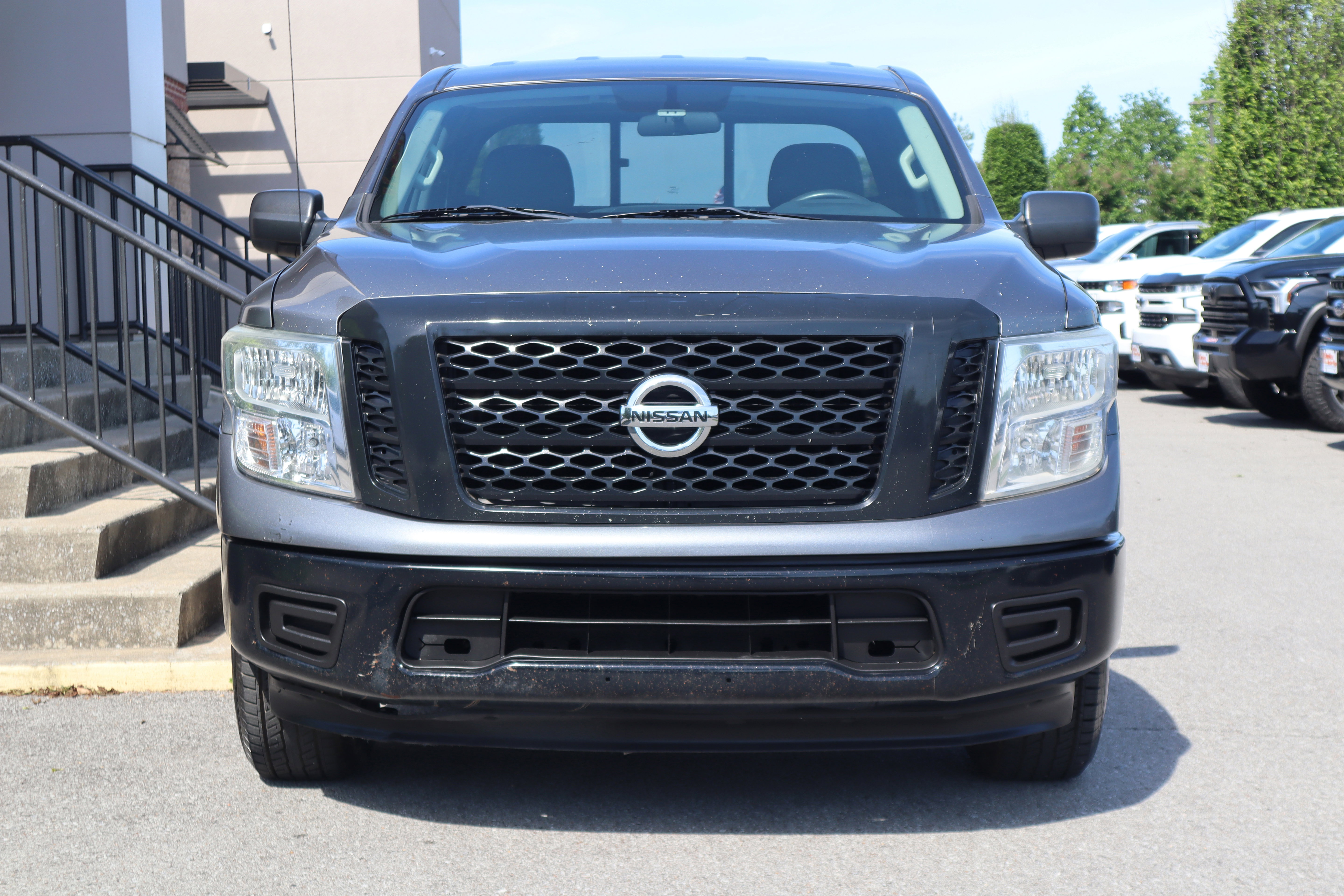 Used 2017 Nissan Titan S RWD image 4