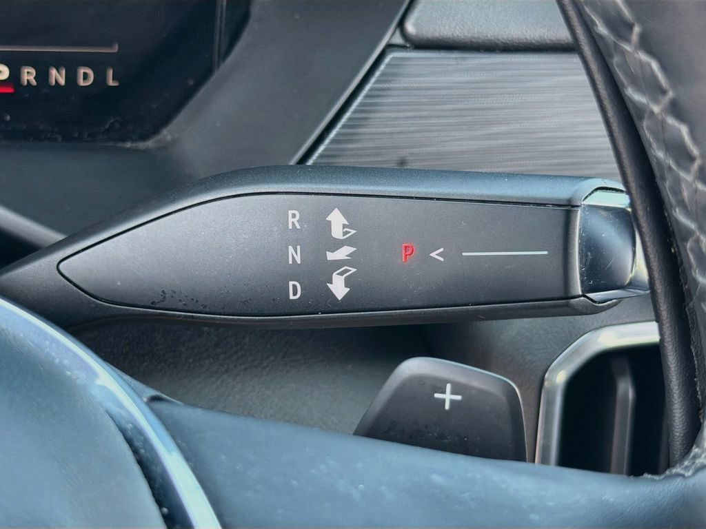 Used 2025 GMC Acadia Elevation FWD image 21