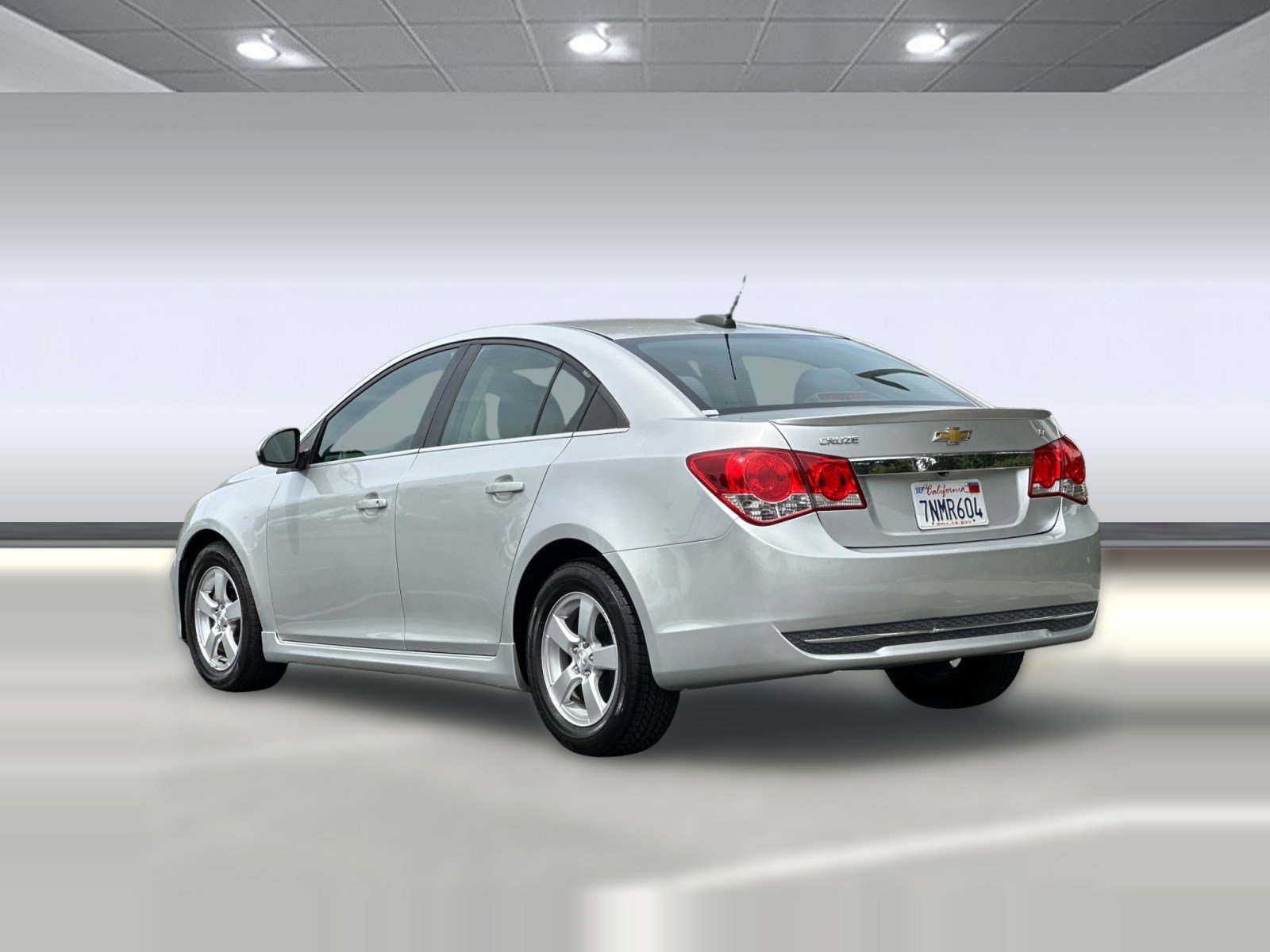 Used 2015 Chevrolet Cruze LT FWD image 3