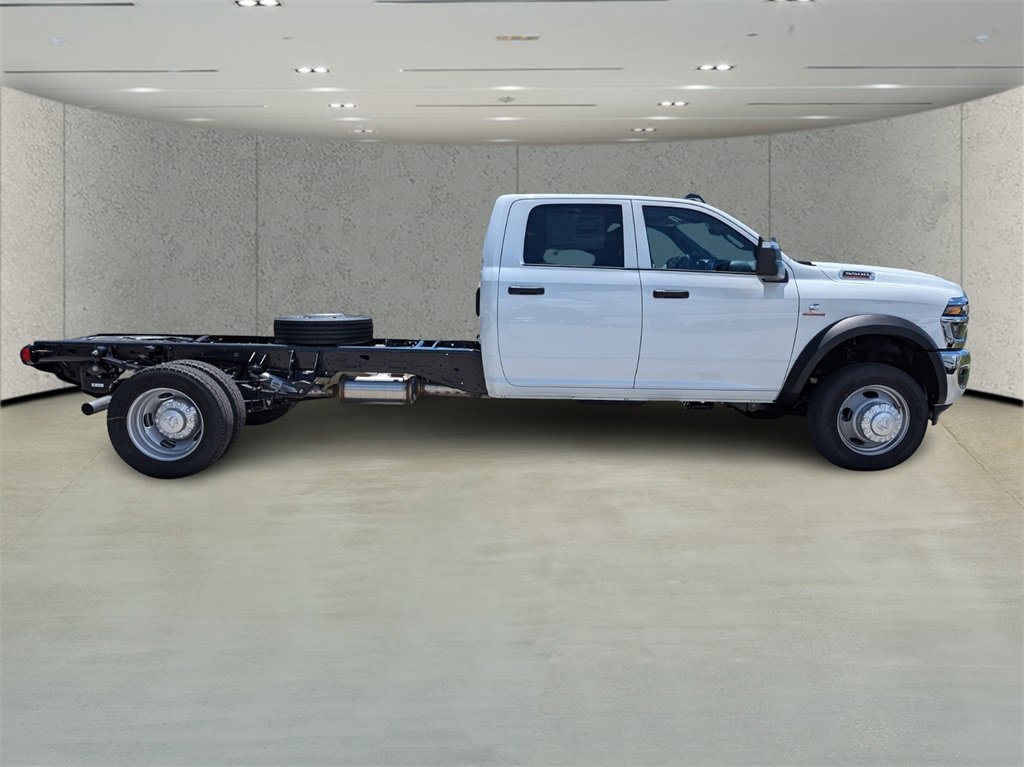 New 2025 RAM 5500 Tradesman image 3