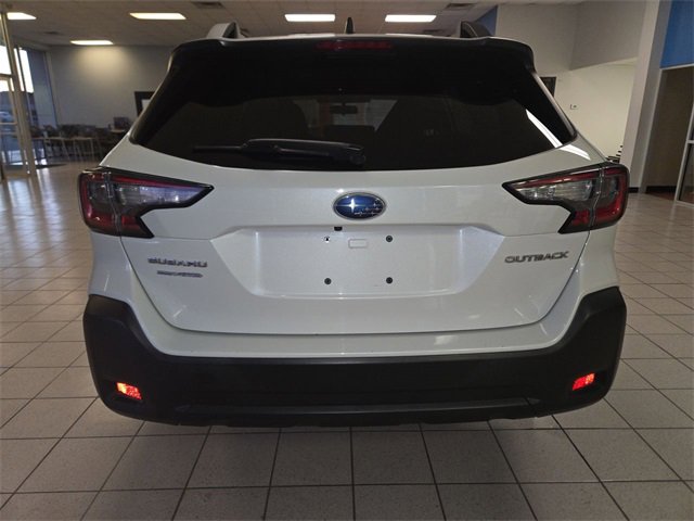 Used 2024 Subaru Outback Premium image 7