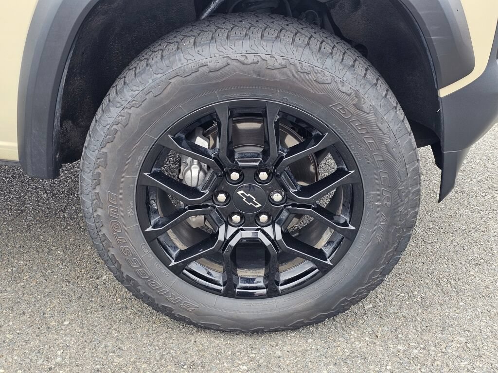 Used 2024 Chevrolet Colorado Trail Boss w/ LPO, Dark Essentials Package AWD/4WD image 30