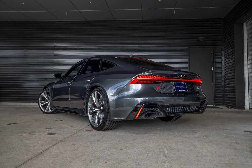 Used 2021 Audi RS 7 Sportback w/ Black Optic Package AWD/4WD image 3